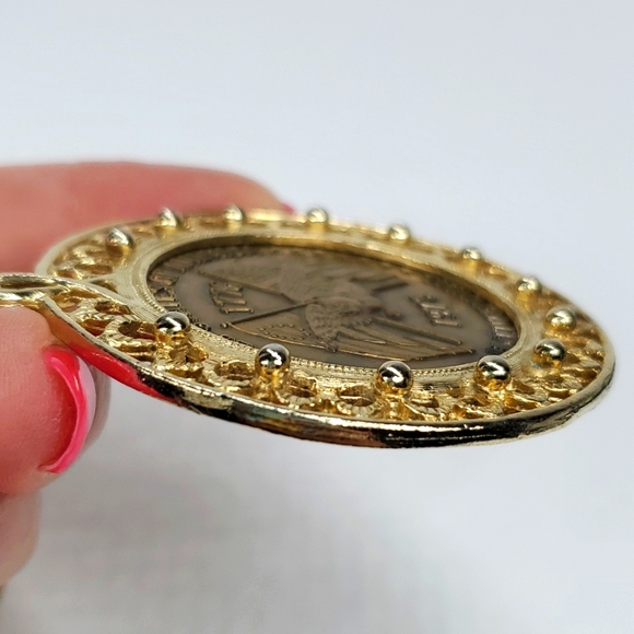 Vintage Liberty Bell Bicentennial Coin Pendant with Gold Toned Necklace - Picture 5 of 8